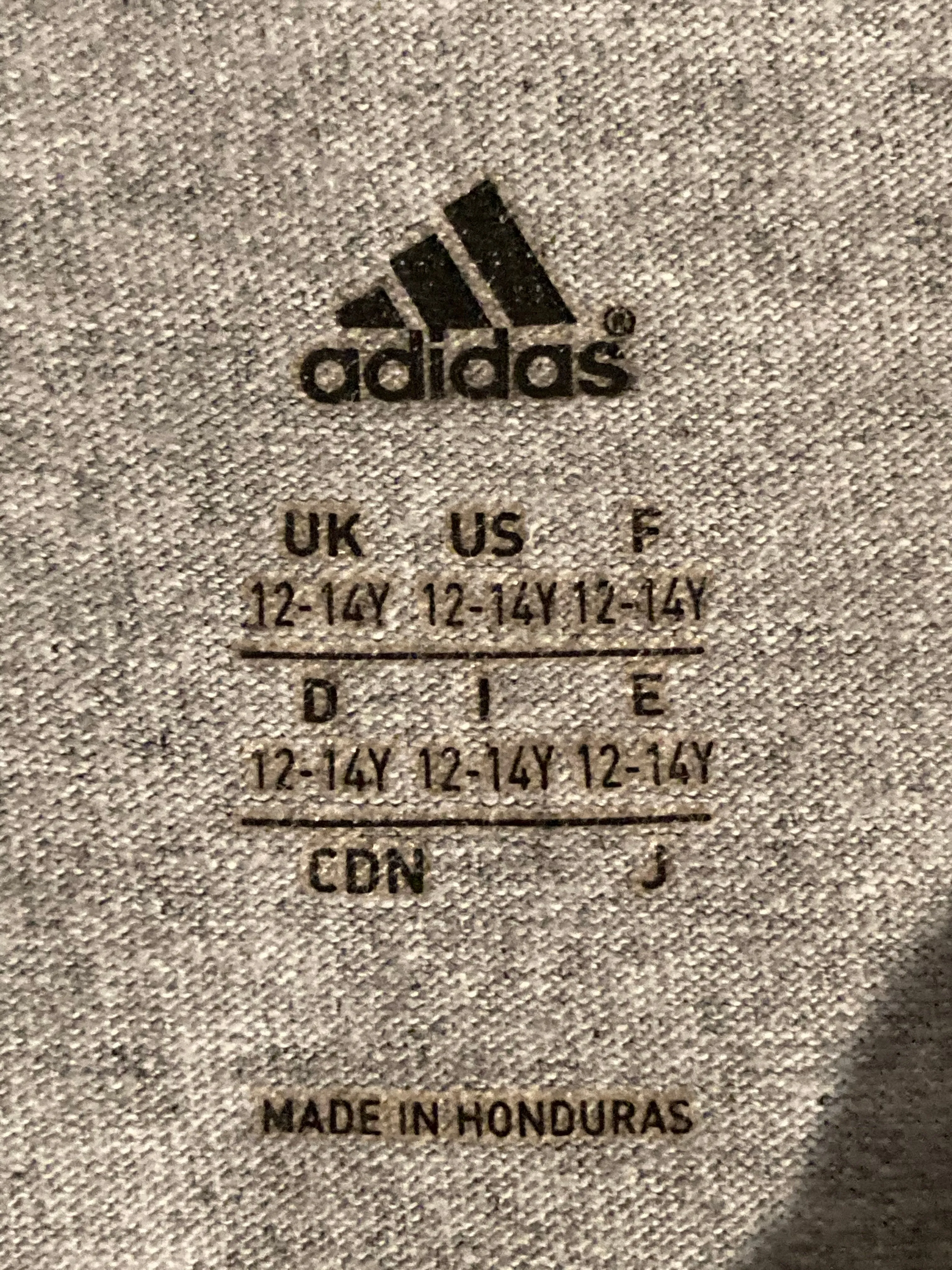 ADIDAS "NO 1 SOCCER CAMPS" Graphic Print Kids Youth Unisex T-Shirt Tee Shirt L Large Lrg Gray Shirt