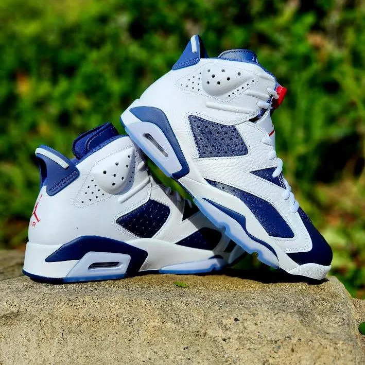 Air Jordan 6 Retro "White and Midnight Navy"