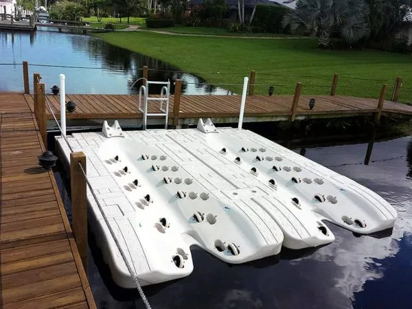 Boat Lift Distributors Wave Armor SLX5