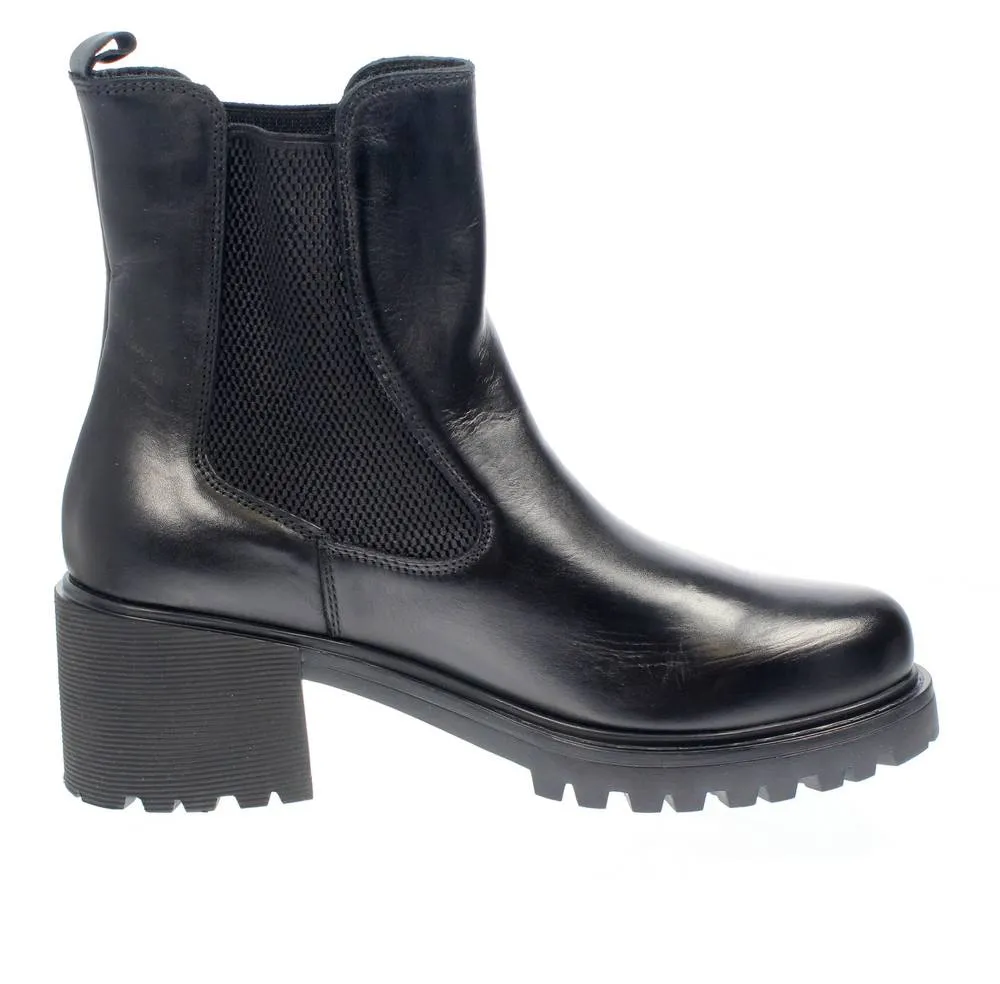 Chelsea Boots carrarmato in Pelle