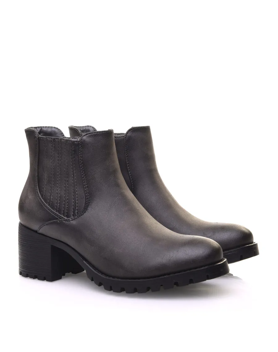 Chelsea boots grises à élastiques rayés