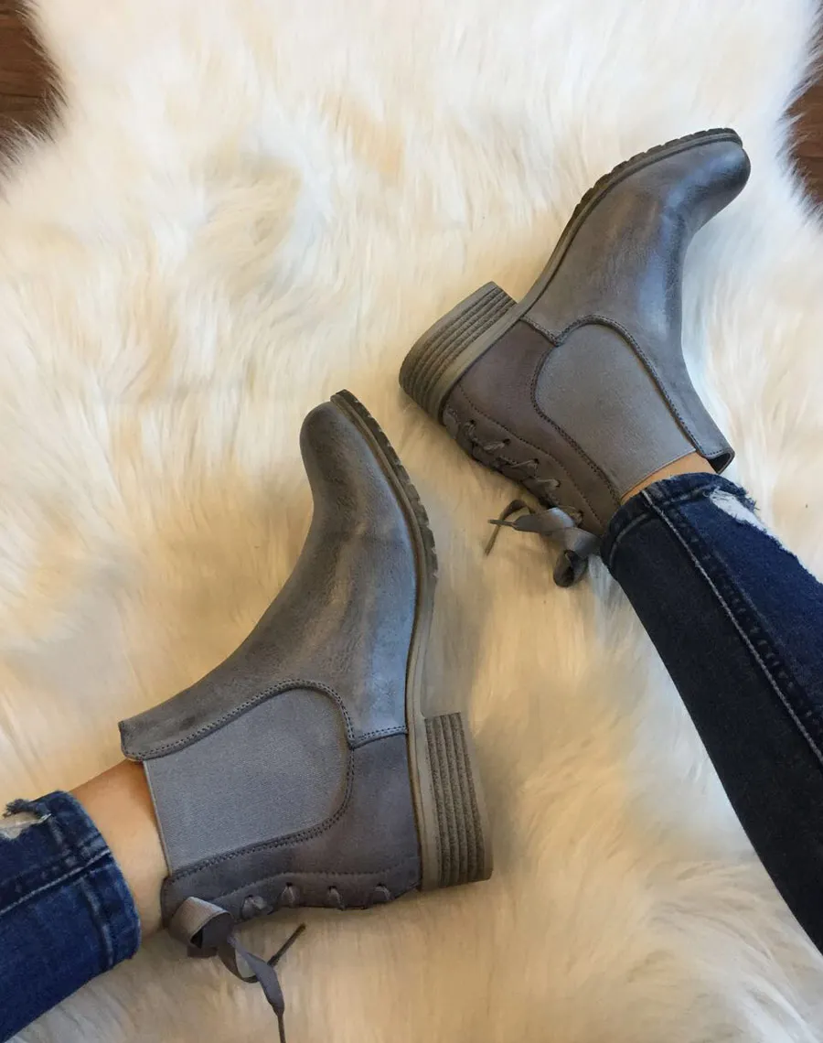 Chelsea Boots grises à nuds 