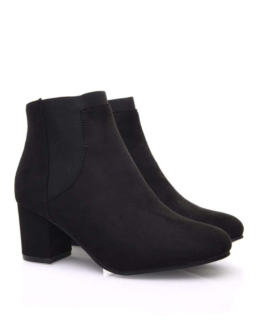 Chelsea boots noirs entièrement suédines talons mi hauts