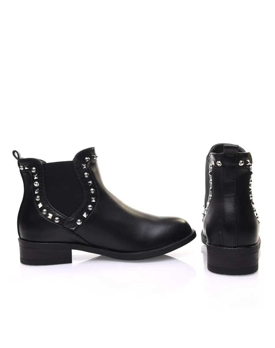 Chelsea boots noirs ornés de clous