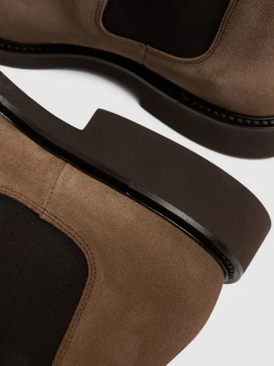 Doucal&#x27;s   Suede Chelsea boots 