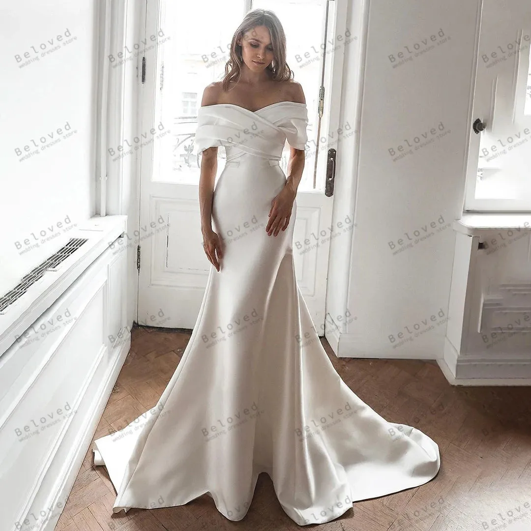 Elegant Satin Boat Neck Mermaid Wedding Dress