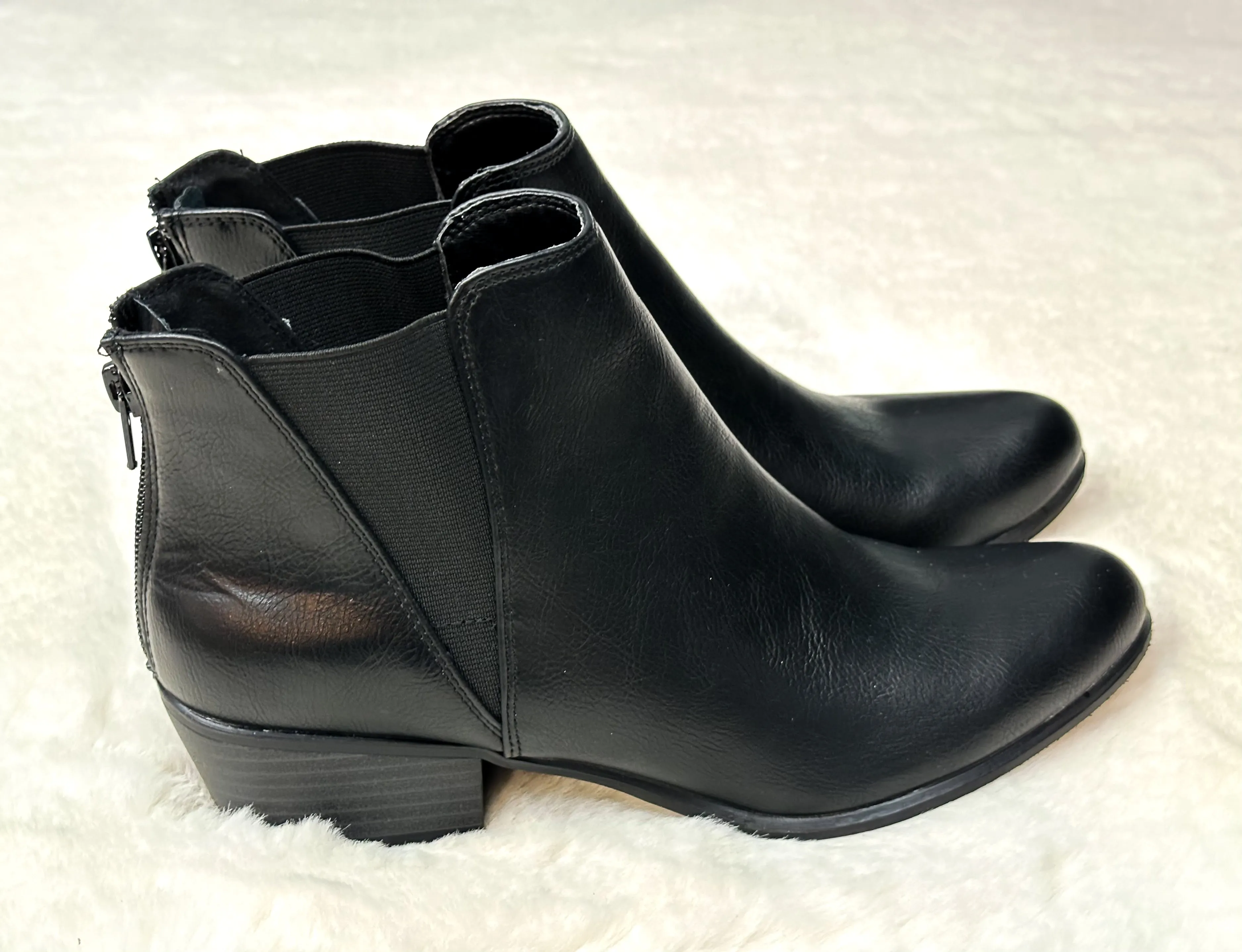 Esprit Tiffany Ankle Booties Black