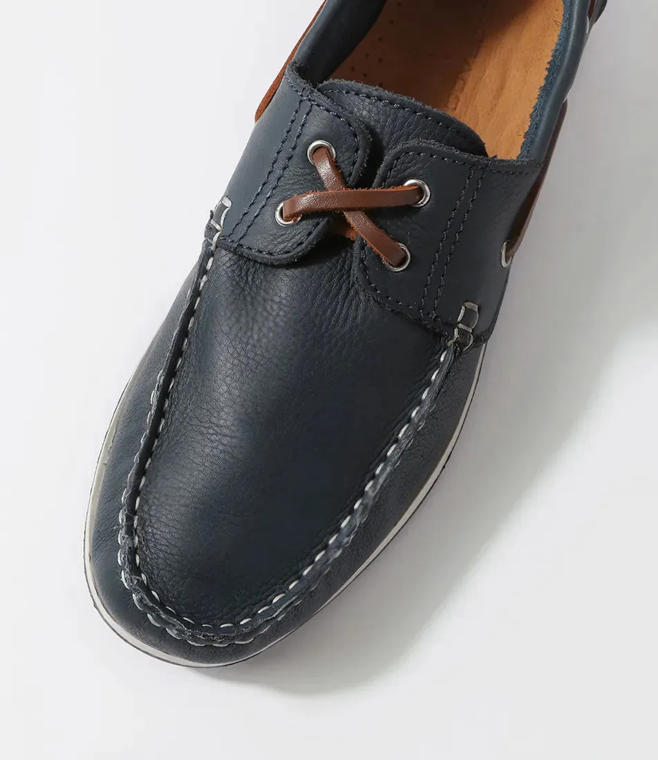 FOUND LEATHER BOAT SHOE