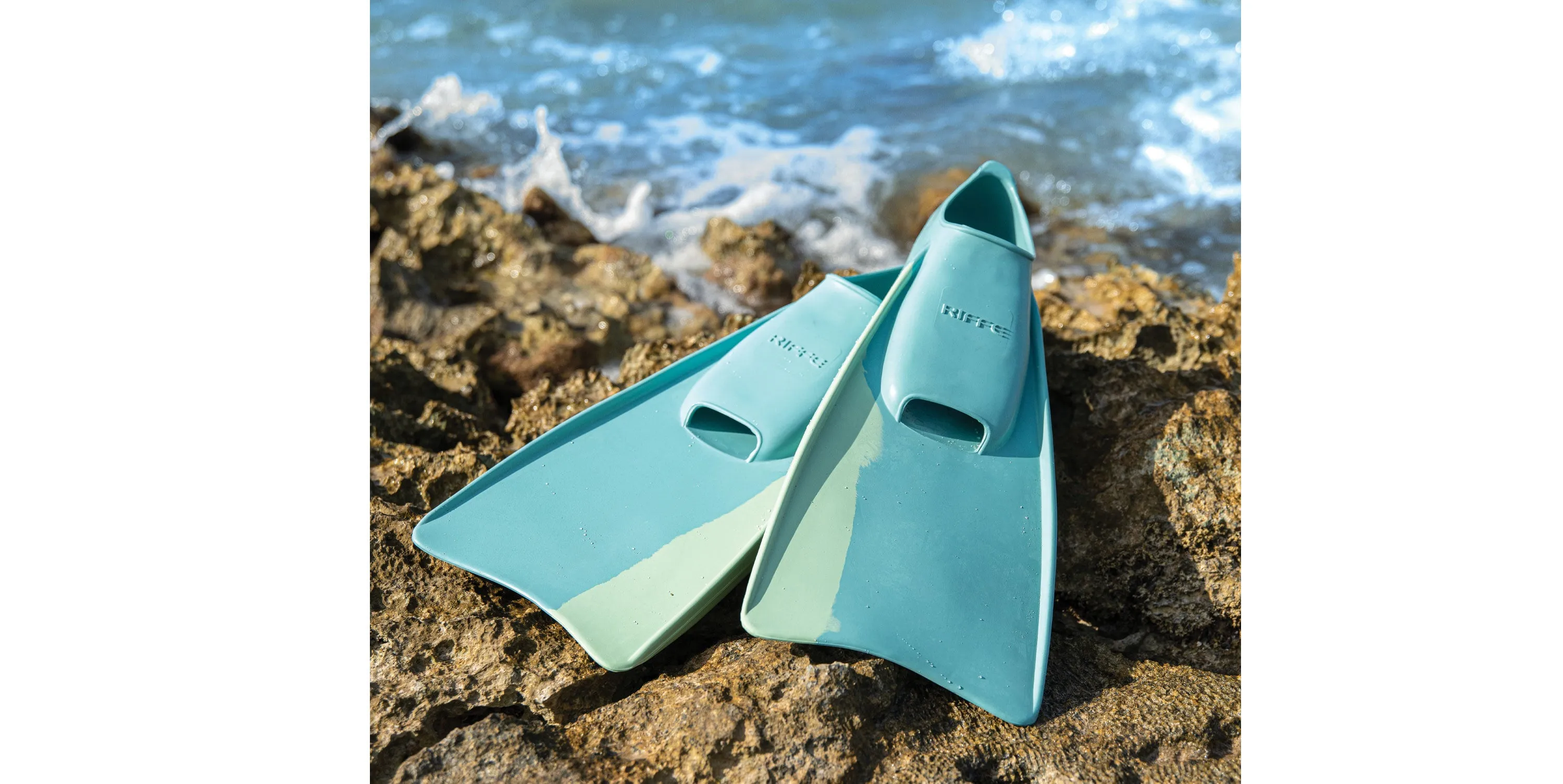 Kicks Rubber Swim Fins - Caribbean Blue / Mint