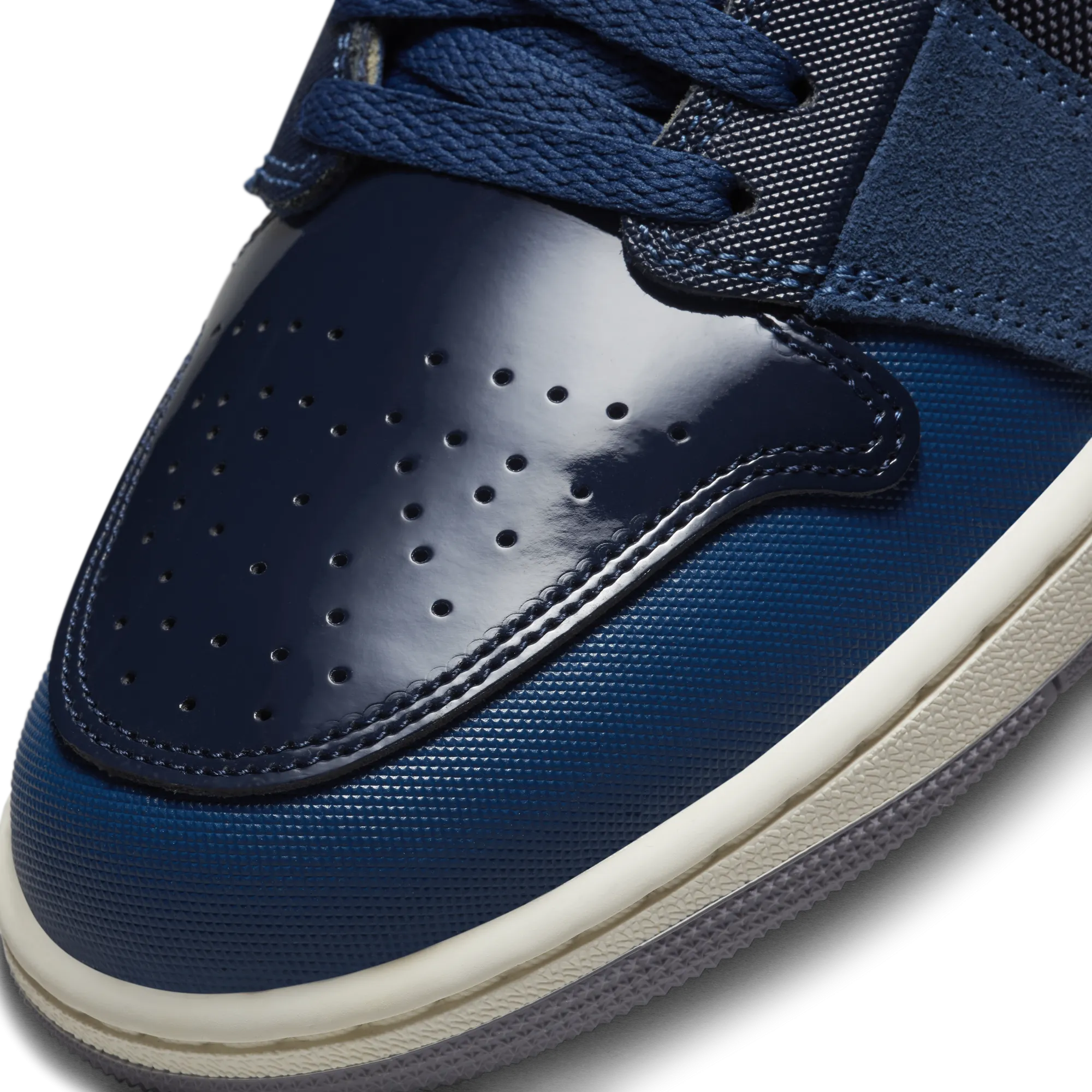 Nike Air Jordan 1 Low SE Craft