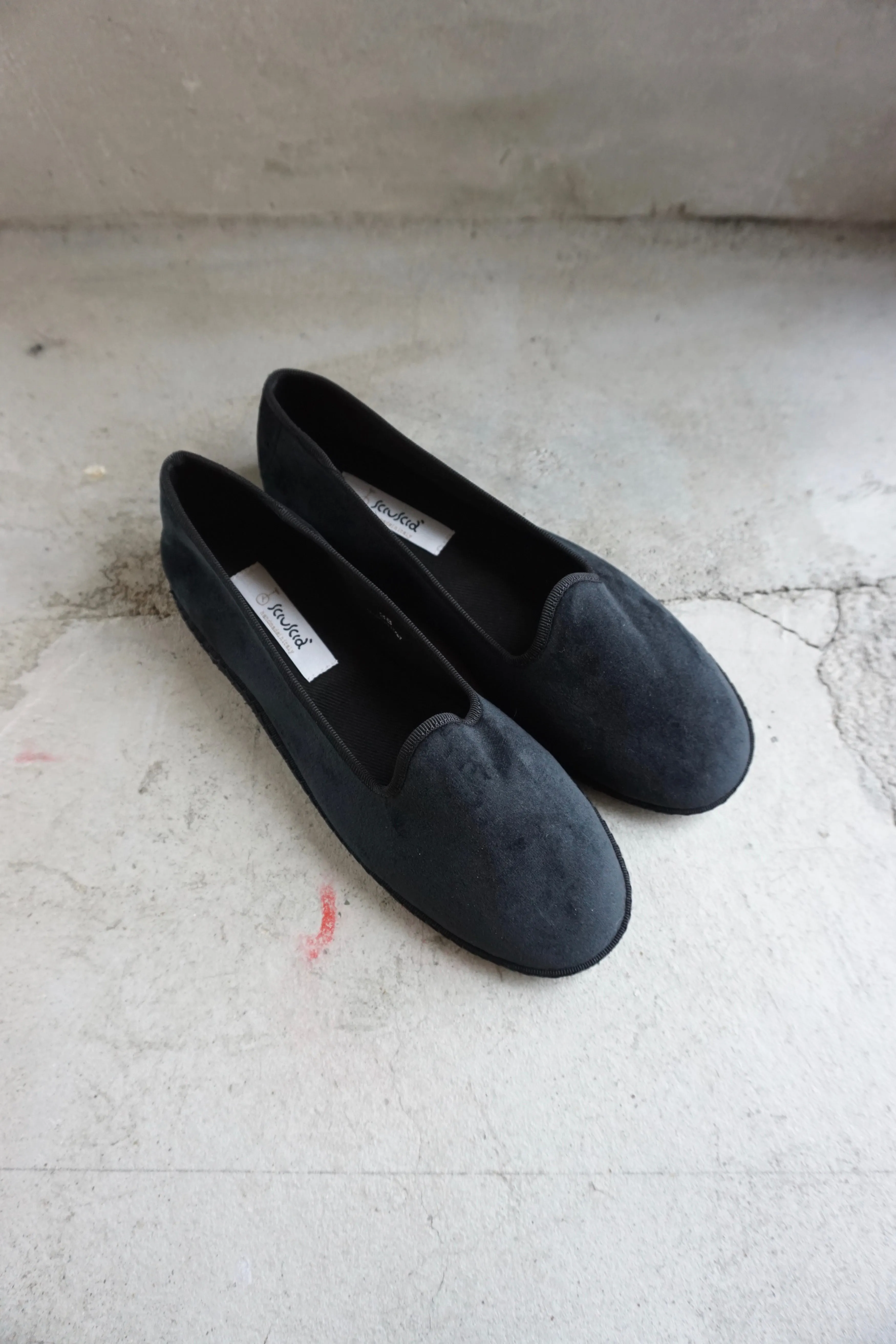 Sciuscia / TRAGARA-CLASSIC BLACK