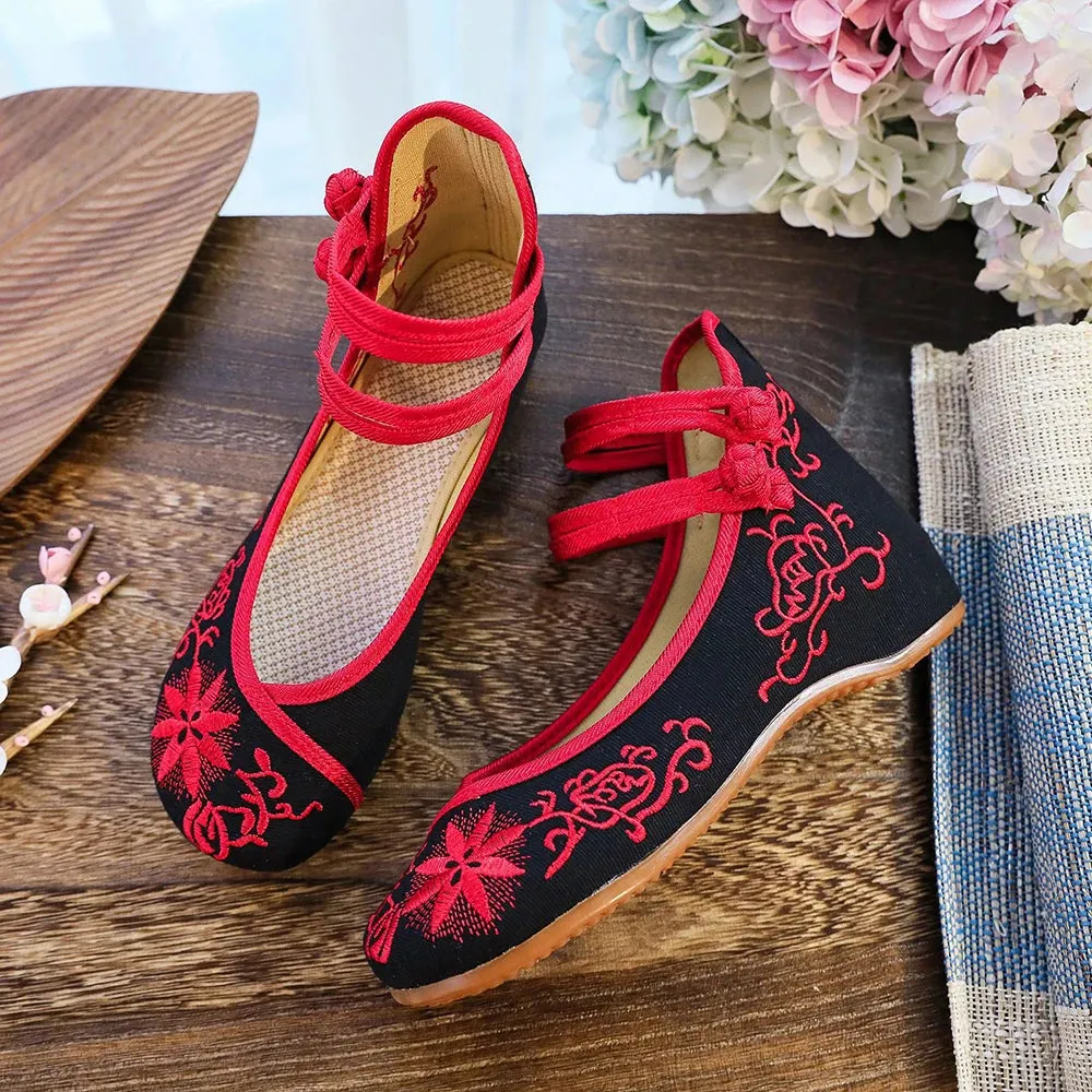 Spring Floral Embroidered Flat Shoes