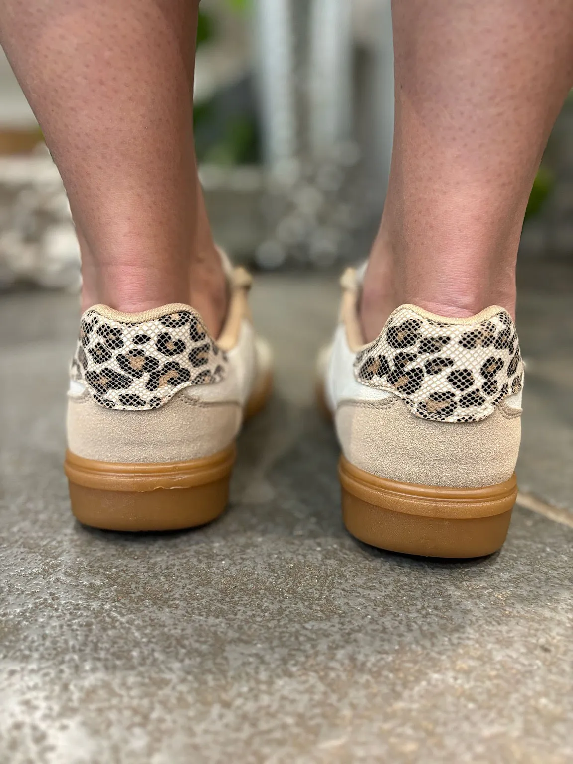 Stone Leopard Gabby Trainer