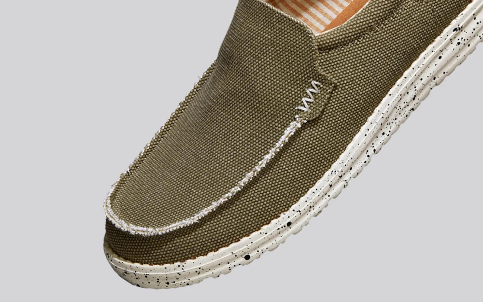 The Wanderers Slip Ons : Olive