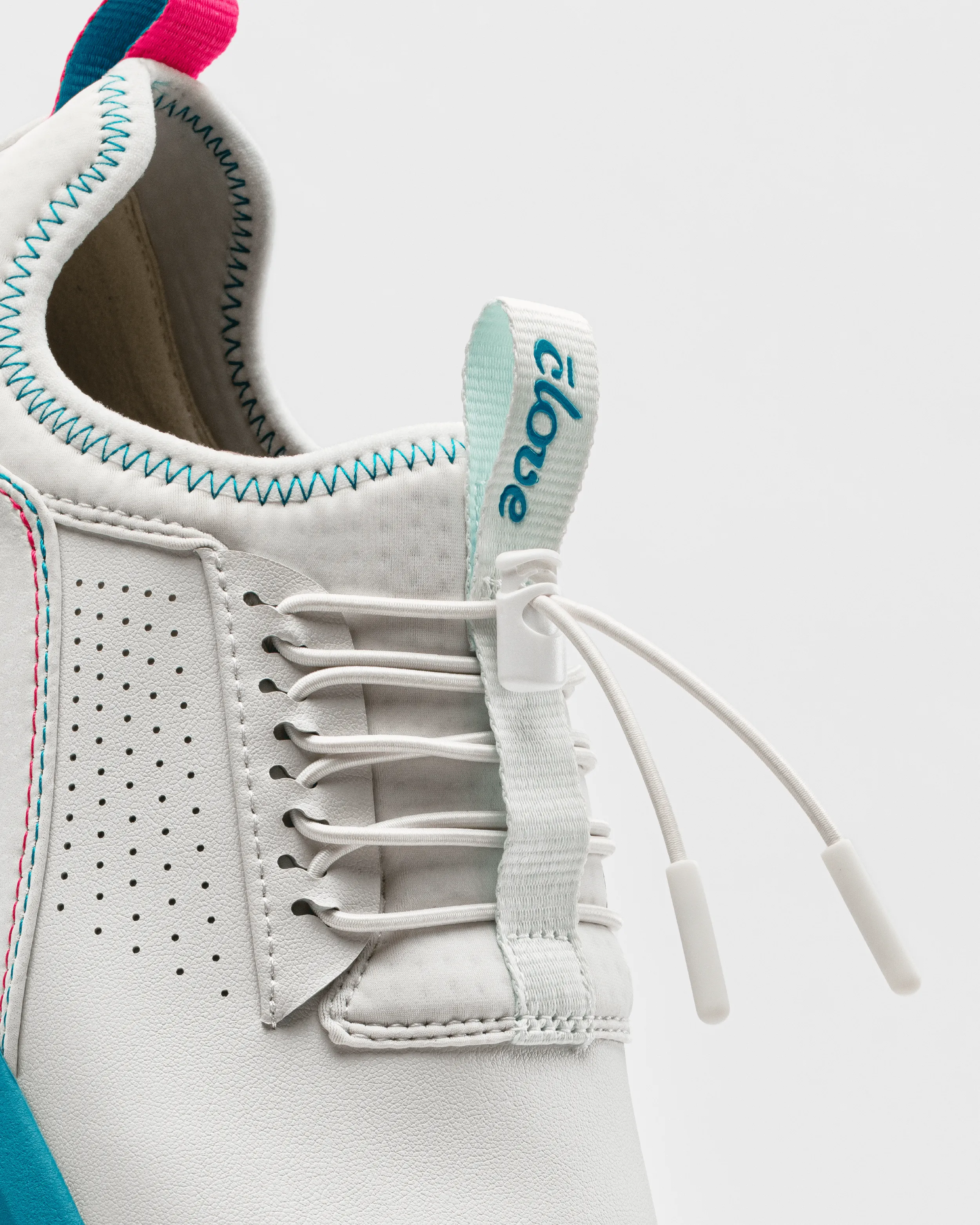 Women's Classic - White / Ocean Pop