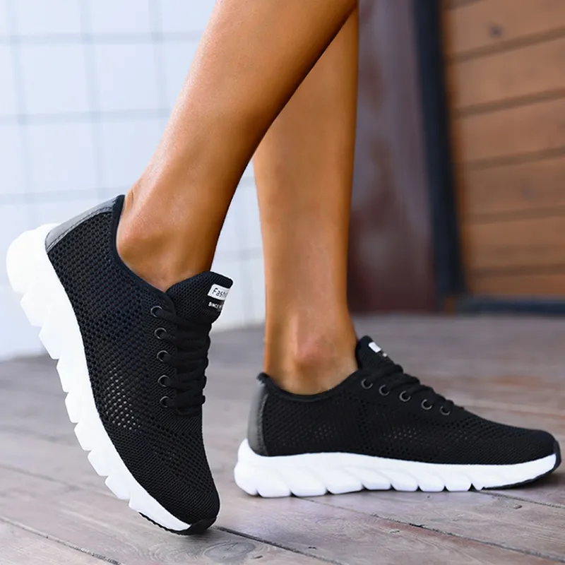 Womens Slip On Walking Shoes Non Slip Running Shoes Breathable Lightweight Sneakers